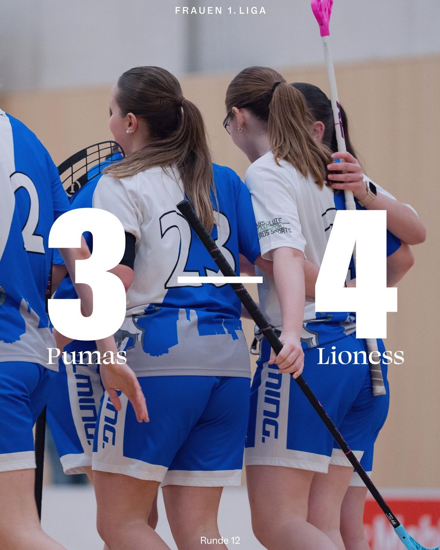 KNAPPER SIEG FÜR DAS FRAUENTEAM 🦁
🔵⚪️
Auswärts gegen ZO Pumas können sich die Stadtzürcherinnen dank einem Tor in der 58. Minute knapp durchsetzen und sich somit drei Punkte gutschreiben lassen!
🔵⚪️
Weiter geht‘s am 28.02 auswärts in Oberägeri.
🔵⚪️
Grafik: @michel.domeisen 
Foto: @n.rechberger 
🔵⚪️
#lioness #floorballzurichlioness #swissunihockey #sieg #floorball