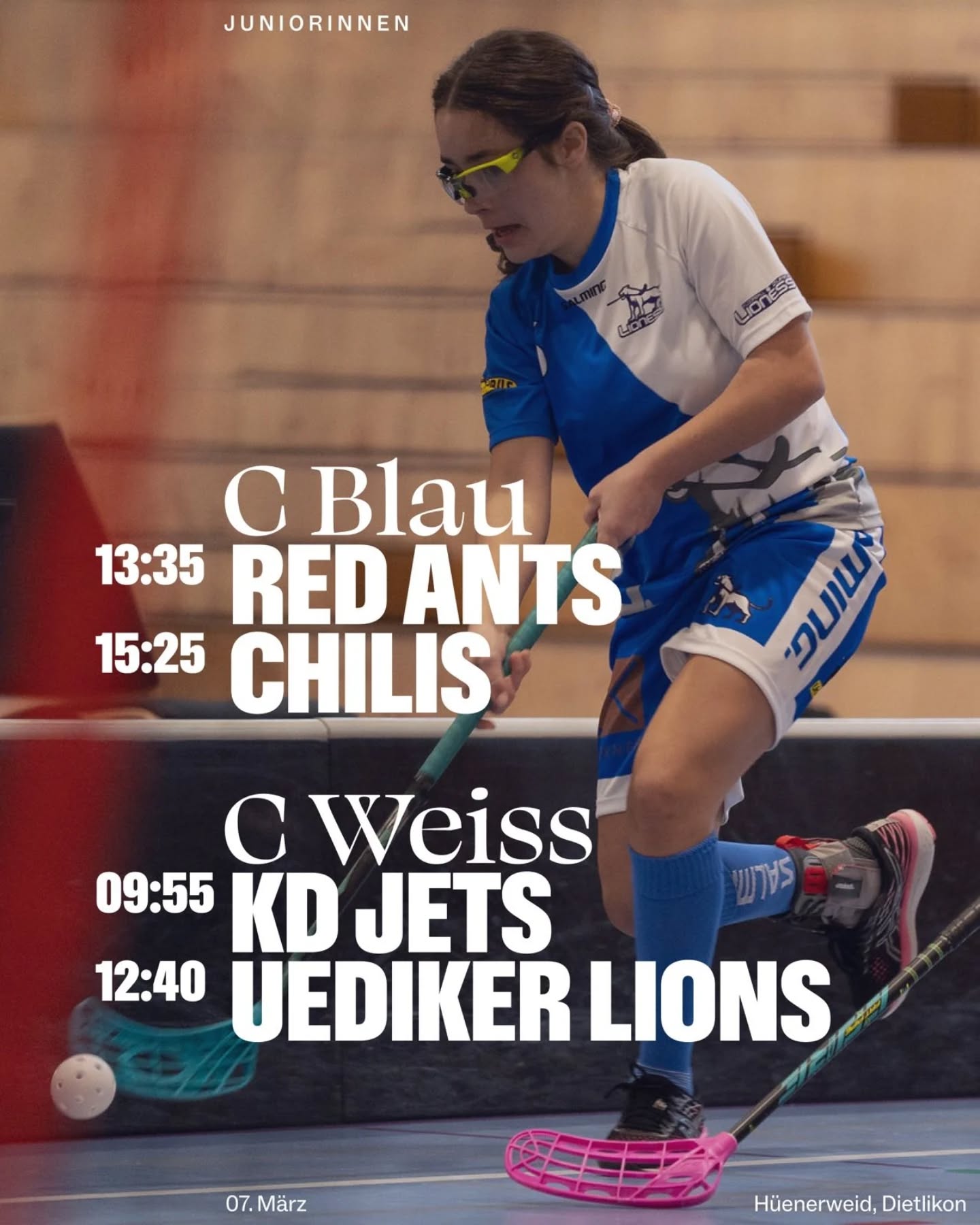 Matchvorschau Juniorinnen!💙🤍🦁
🔵⚪️
C Blau
📍 Hüenerweid, Dietlikon
🕗 13:35 vs. @redants_juniorinnen 
🕗 15:25 vs. @chilisrr 

C Weiss
📍 Hüenerweid, Dietlikon
🕗 9:55 vs. @kdjets_c_u17b 
🕗 12:40 vs. Uediker Lions
🔵⚪️
D Nord
📍 Dreifachhalle Mettlen, Pfäffikon ZH
🕗 12:50 vs. @redlionsfrauenfeld_junioren 
🕗 15:45 vs. Kloten Dietlikon Jets

D West
📍 Dreifachhalle Mettlen, Pfäffikon ZH
🕗 9:55 vs. @zurich_oberland_pumas 
🕗 11:00 vs. @chilisrr 
🔵⚪️
Grafik: @michel.domeisen 
Foto: @n.rechberger 
🔵⚪️
#lioness #floorballzurichlioness #juniorinnen #matchvorschau #swissunihockey