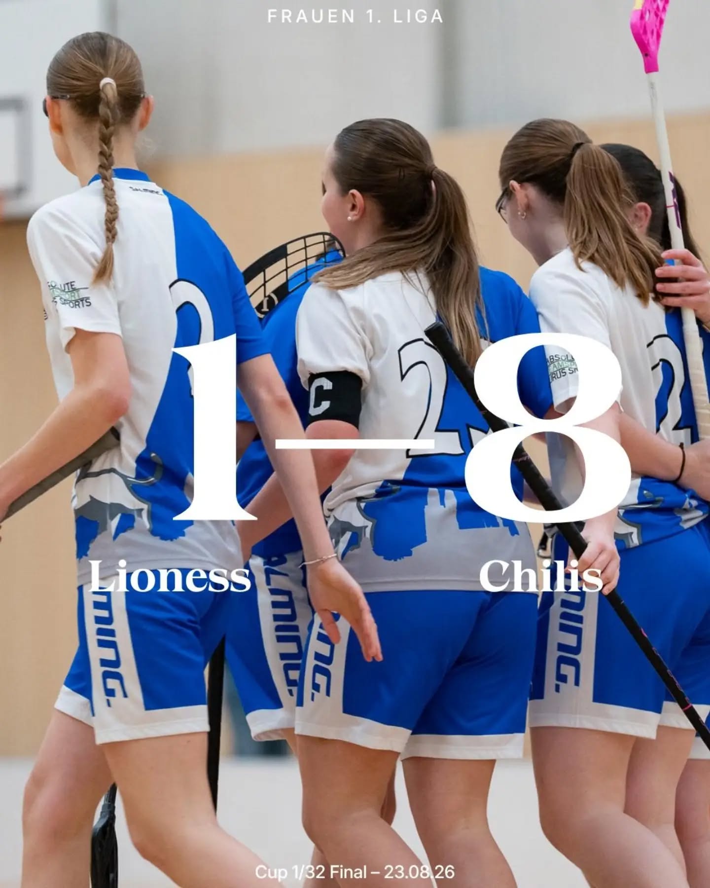 Resultat Frauen Cupspiel!💙🤍🦁
🔵⚪️
Unsere Frauen verlieren den 1/32-Final des Mobiliar Unihockey Cups mit 1:8. Nach einem guten ersten und letzten Drittel bekam man im Mitteldrittel zu viele unglückliche Tore.
🔵⚪️
Wir gratulieren den @chilisrr und wünschen weiterhin viel Erfolg im Cup!
🔵⚪️
#lioness #floorballzurichlioness #cupspiel #resultat #swissunihockey